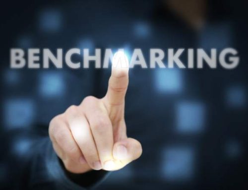 Estrategia de Benchmarking Clave en Investigación de Mercados