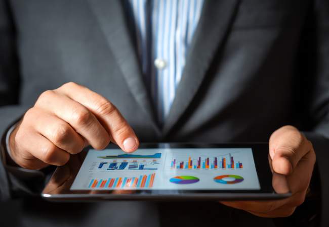 Social Media Listening (3) Social Media Listening